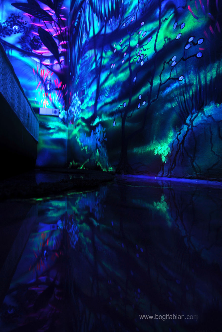 Glowing-murals-by-Bogi-Fabian4__880
